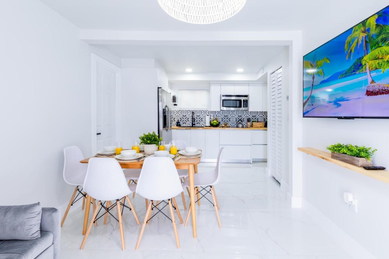 Serenity Lodge Condo ไมอามี ภายนอก รูปภาพ